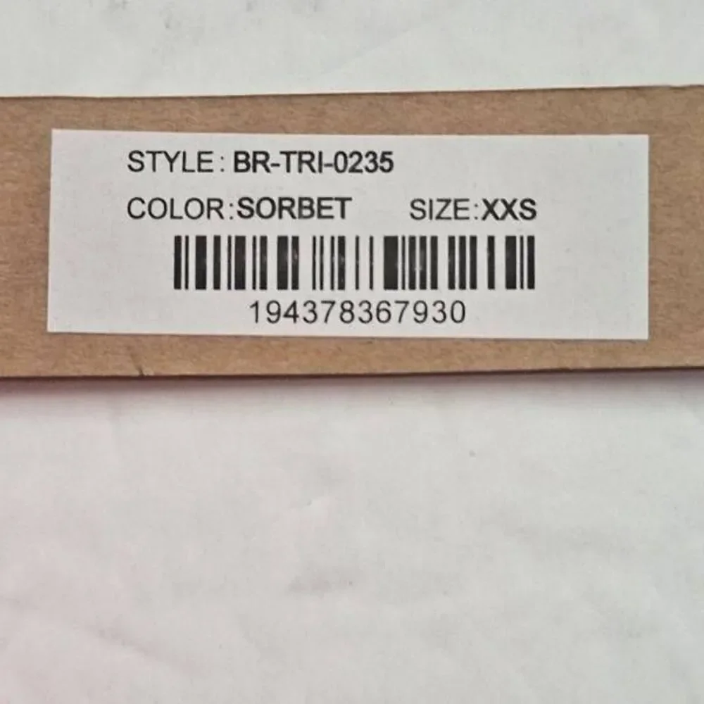 SKIMS CROSS FRONT‎ BRA NWT